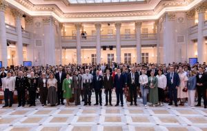 Петербургский молодежный исторический форум объединяет сердца